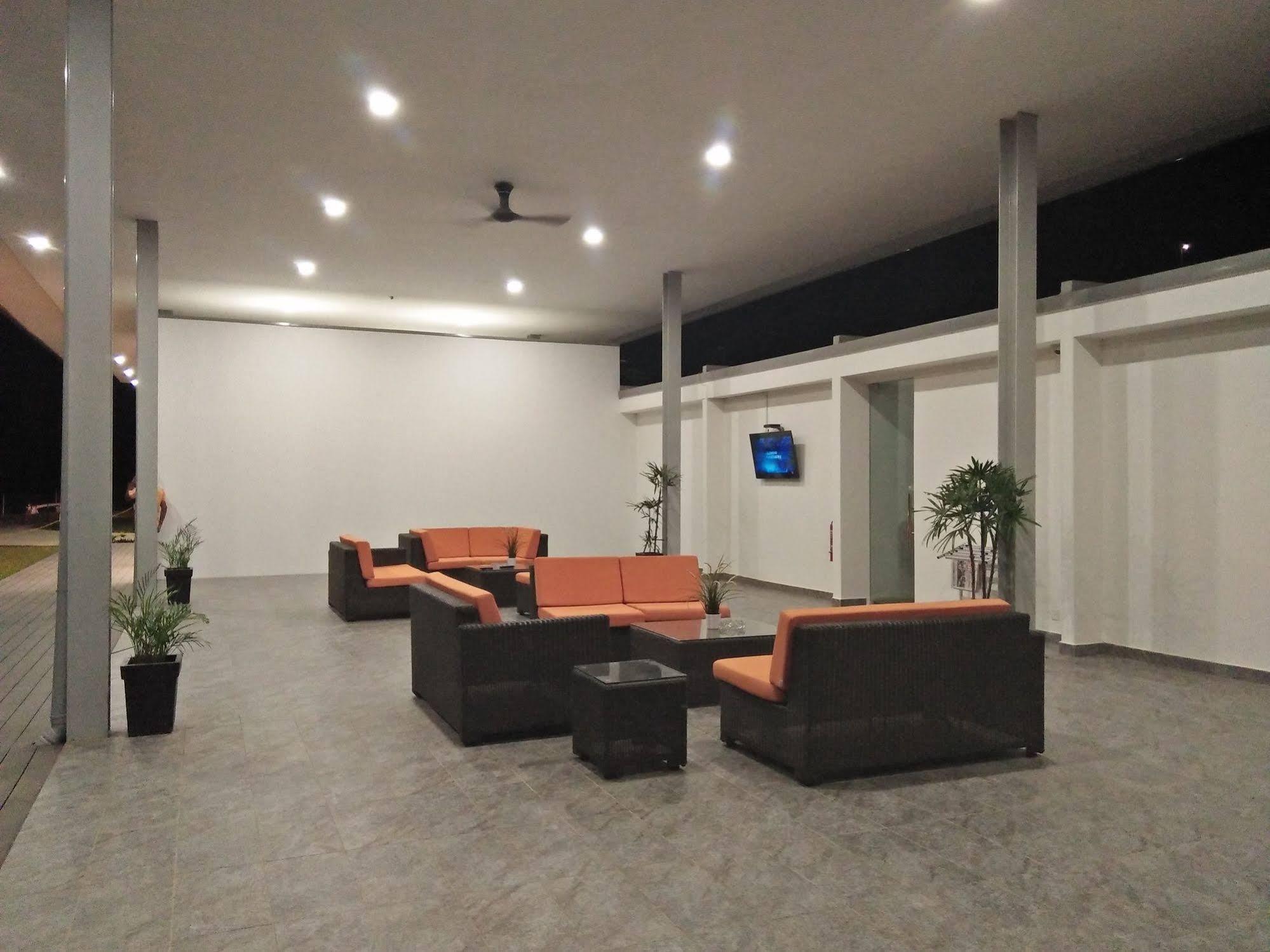 Lakeview Terrace Resort Pengerang Eksteriør bilde