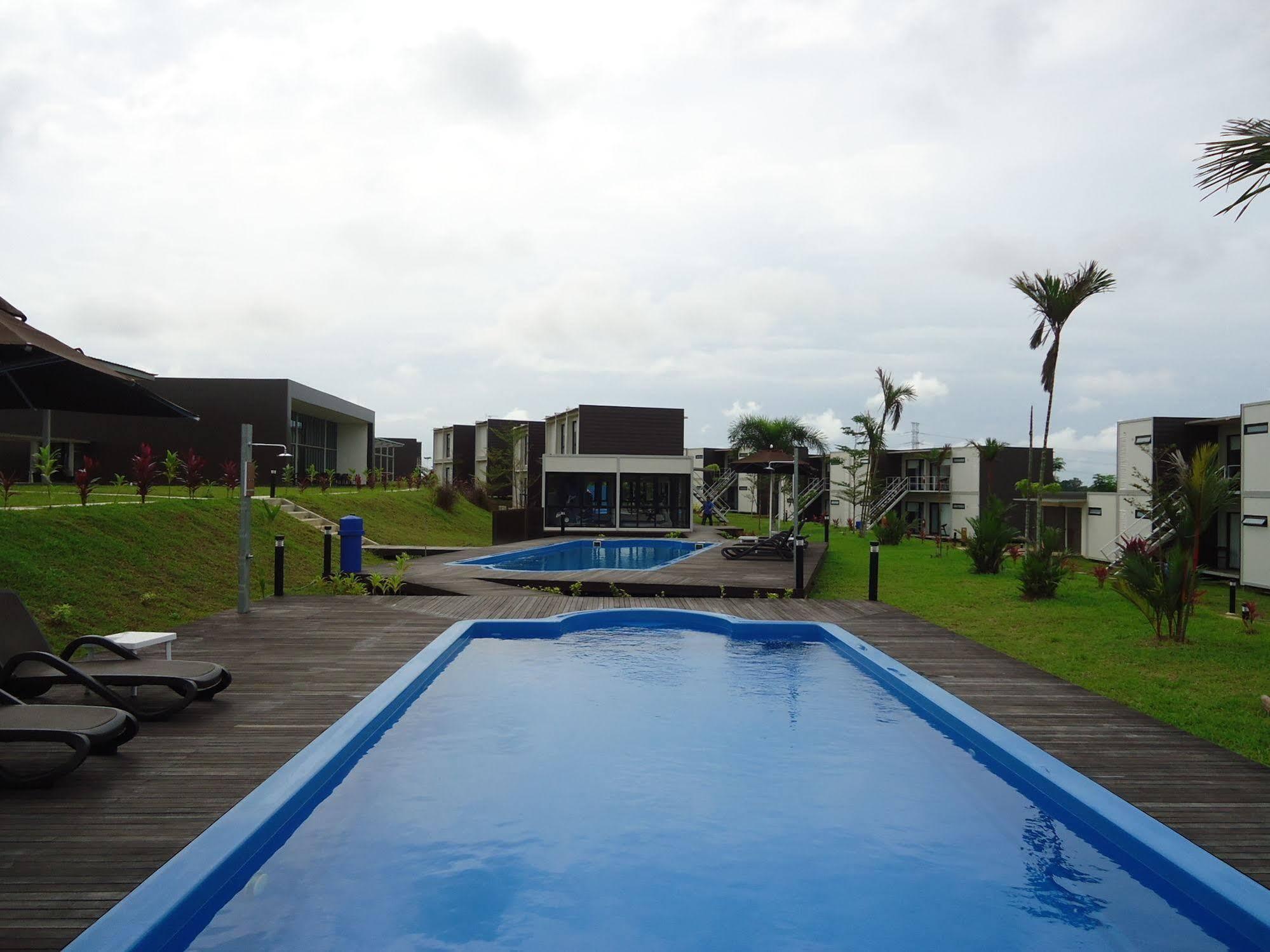Lakeview Terrace Resort Pengerang Eksteriør bilde