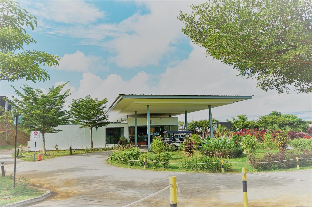 Lakeview Terrace Resort Pengerang Eksteriør bilde