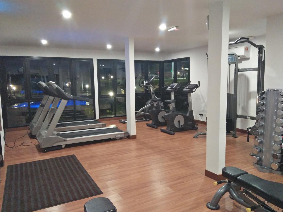 Lakeview Terrace Resort Pengerang Eksteriør bilde