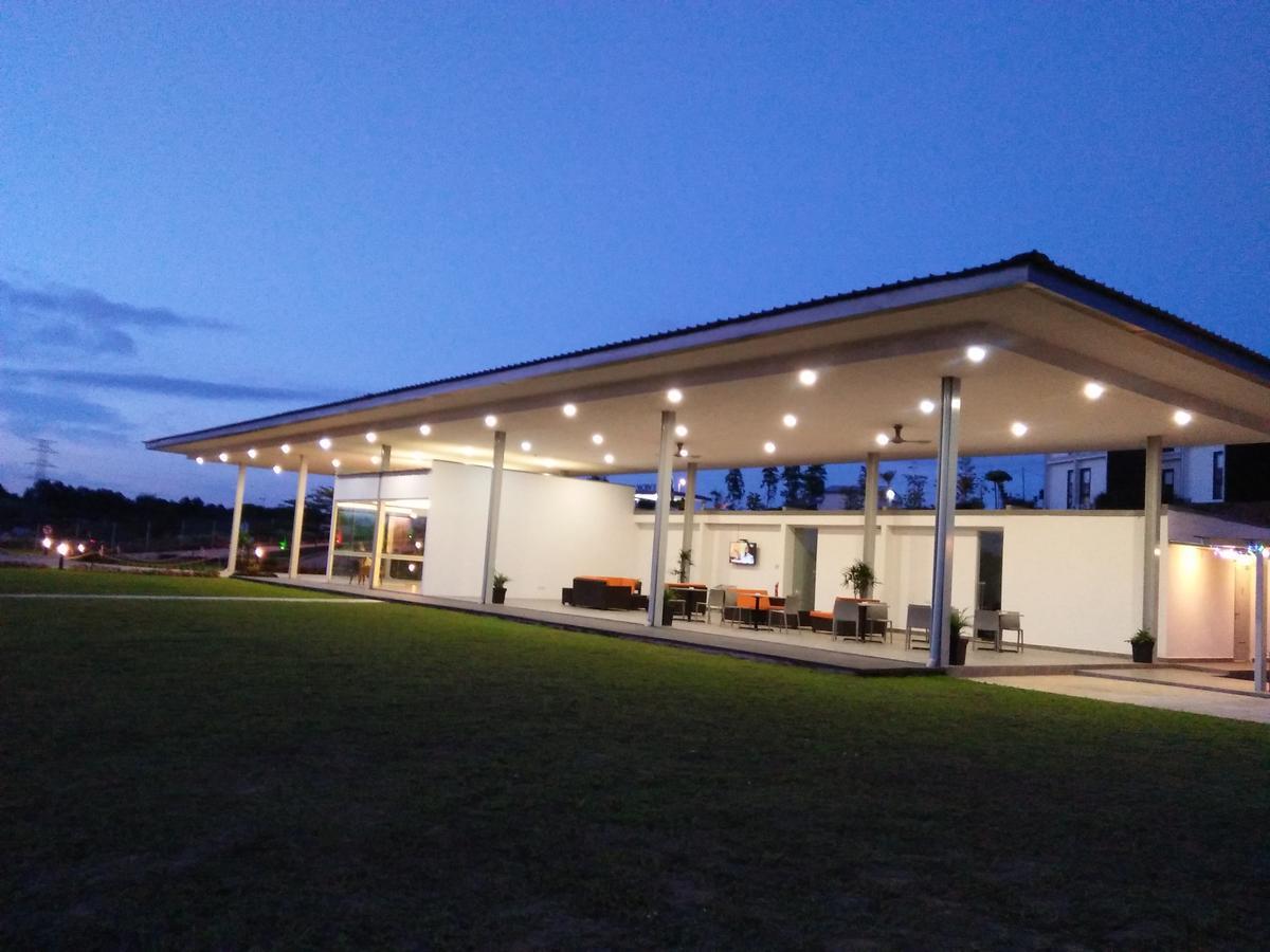 Lakeview Terrace Resort Pengerang Eksteriør bilde