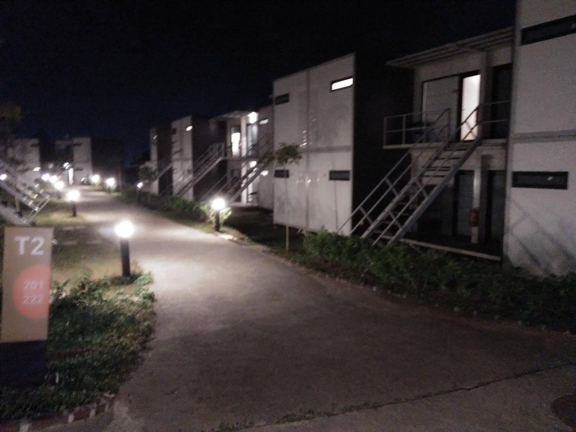 Lakeview Terrace Resort Pengerang Eksteriør bilde